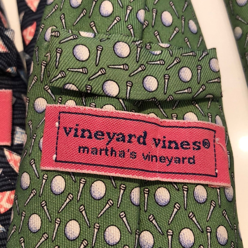 Youth ties by Vineyard Vines. - Picture 6 of 7